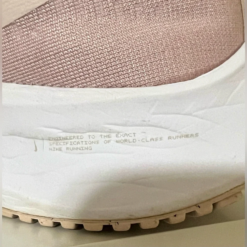 Nike Air Zoom Pegasus 37 Pink - Picture 8 of 14